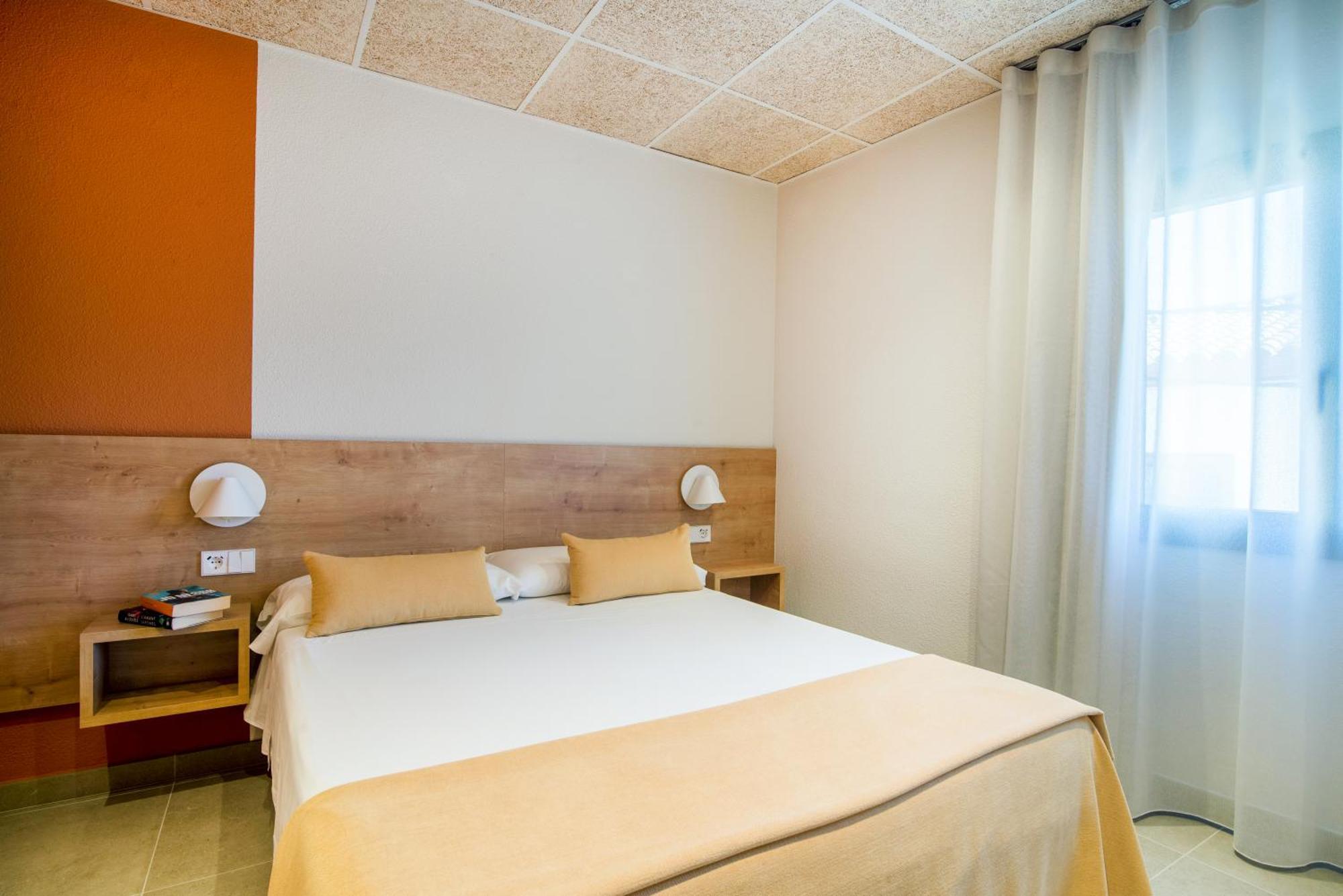 Hostal Barris Пальс Экстерьер фото